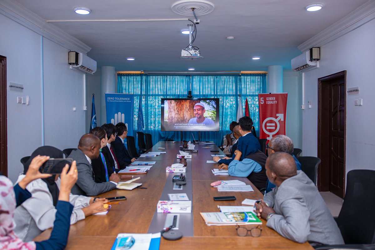 FAOSudan's tweet image. 120 extension officers trained in irrigation &amp;amp; crop management.  "Agriculture is heart of Sudanese livelihoods," said Mr. Nakahara Takanobu. FAO's Hongjie Yang: on-job training ensures sustainable knowledge transfer.  #FAO #Japan #Sudan #FoodSecurity