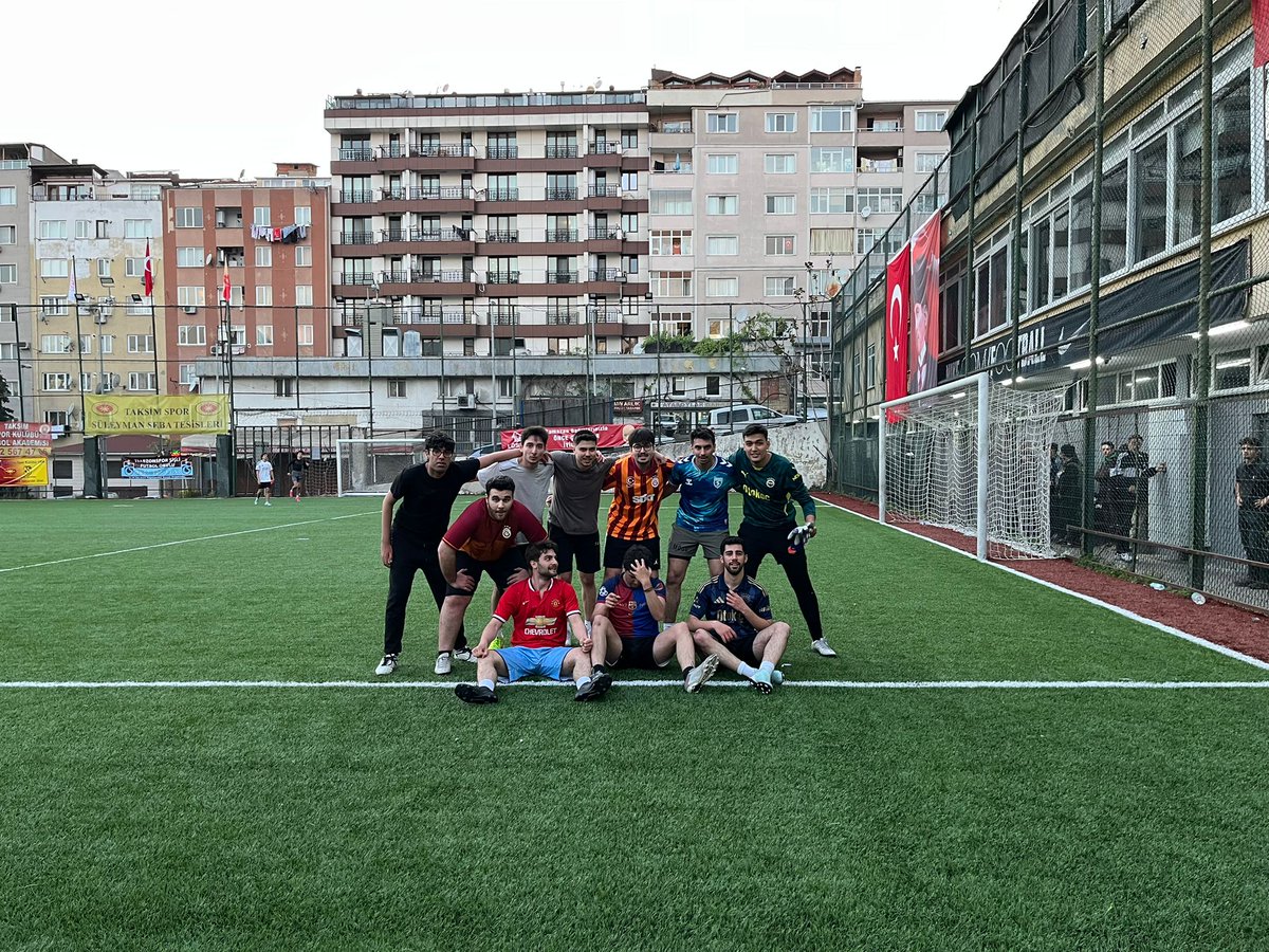 Berat🇧🇷🇪🇸 #PLAA5 tweet media