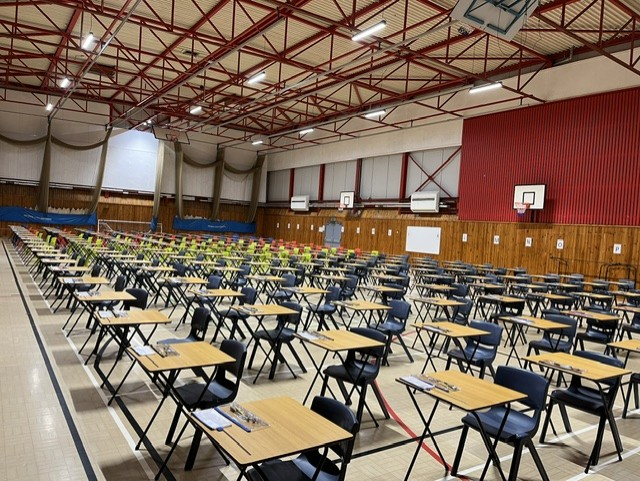 CroftonAcademy's tweet photo. 🍀Good luck to our amazing Y11s for their exams over the next few weeks! Some of them had their BTEC Health & Social Care today & it was great to hear how well prepared & supported they felt. BTEC Sport & GCSE Drama next, then the GCSEs really get going next week 💪#WeAreCrofton https://t.co/RncDcroCfv