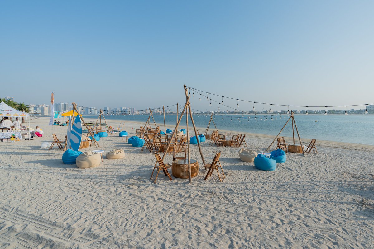 DXBMediaOffice's tweet photo. بلدية دبي تفتتح شاطئ خور الممزر أجمل وجهة شاطئية عائلية في دبي بمعايير وتجارب عالمية، وذلك ضمن المرحلة الأولى من مشروع تطوير شواطئ الممزر. ويمتد شاطئ خور الممزر على مساحة 2.75 مليون قدم مربع، وسيقدم تجربة شاطئية متكاملة تجمع بين الترفيه، والرياضة، والاستجمام. ومن المتوقع أن يصل إجمالي عدد زوار شواطئ الممزر عند اكتمال المرحلة الثانية في الكورنيش إلى 7 ملايين زائر سنوياً. 
@DMunicipality