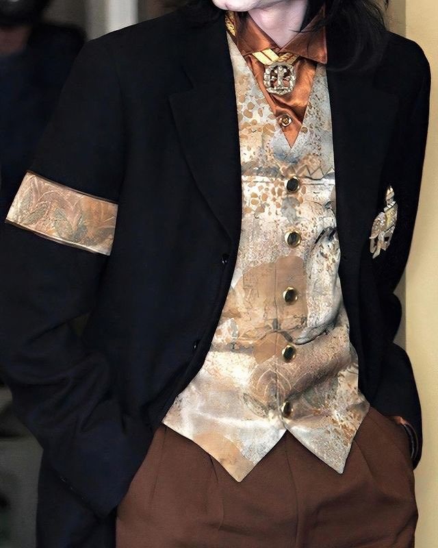 Cuando michael estaba en sus 40s sus outfits, me encantan.