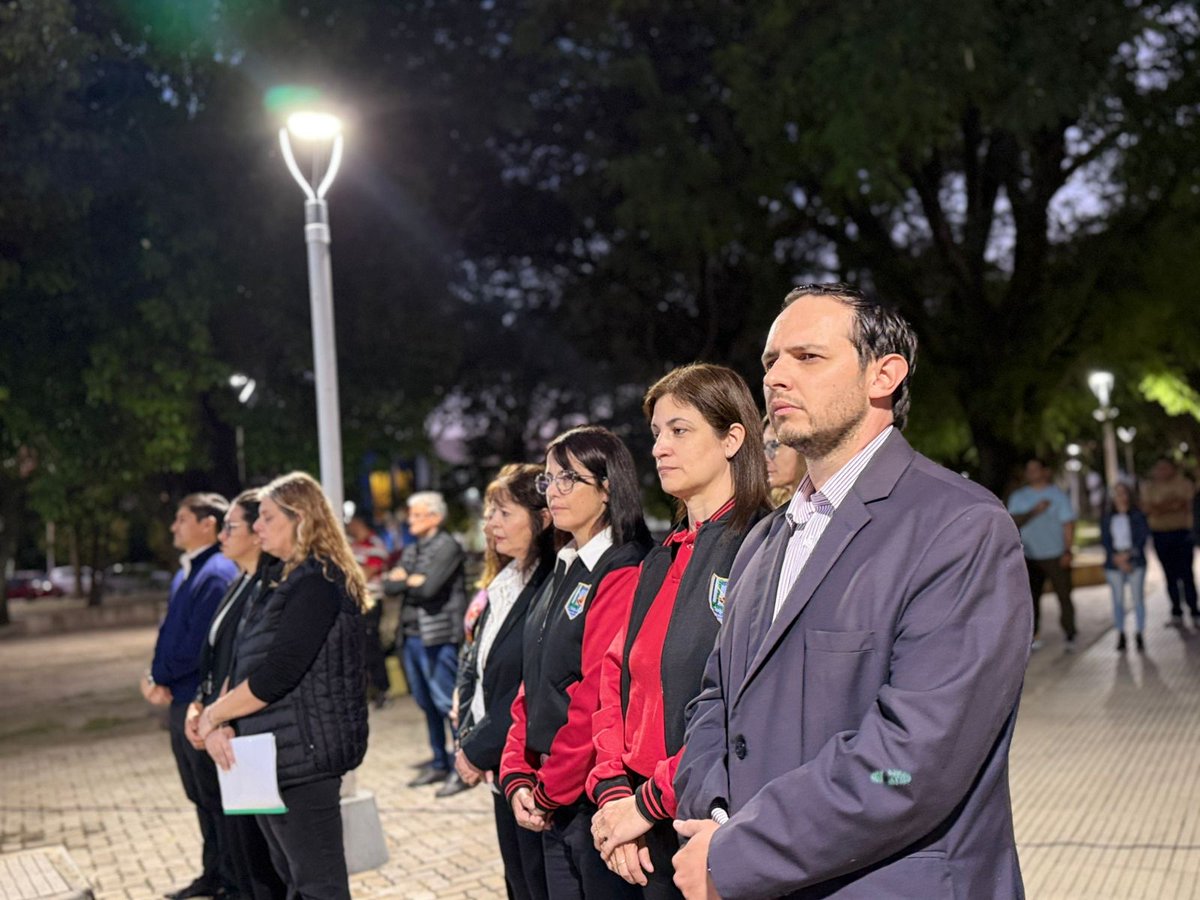 Villa Ocampo: Promesa de Lealtad a la Constitución Nacional dlvr.it/TSNgYz