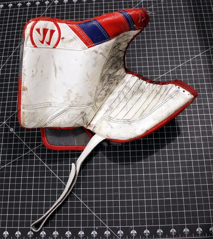 PAWhockey's tweet photo. Two gloves I worked on a while back - I changed the colors on these. I did the parts cutting and sewing and the customer relaced them.

#pawgoalie #icehockey #catcher #goalies #glovework #refurbished #modifications #Pawsome #goaltender #fixit https://t.co/0Ek1d5v8FJ
