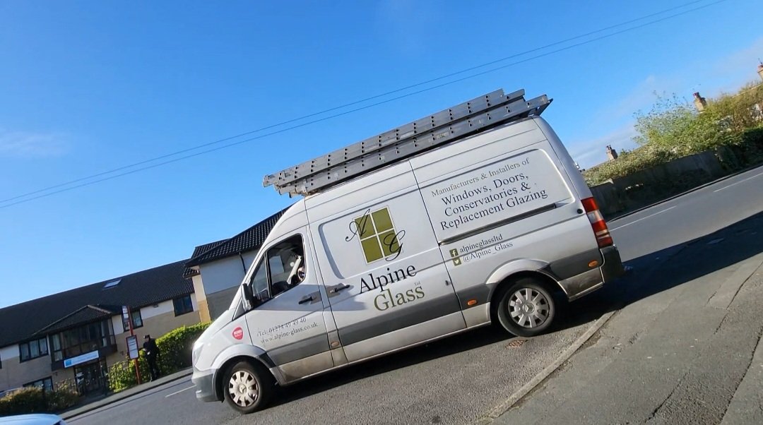 Alpine_Glass's tweet image. "Tada" .... how stunning is todays installation?

01274 494940 
0757 2122791 
Sales@alpine-glass.co.uk

💚💚💚

#solidor #Yorkshire #glazing #homeimprovement #DayInTheLife