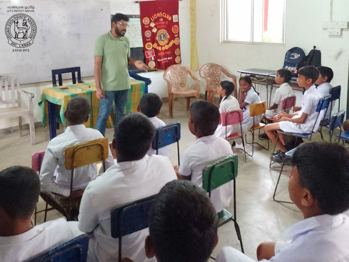 yzasrilanka's tweet image. 🌿 Project BioGuardians in action!

Environmental awareness session for Grade 6–8 students at Sri Gnanananda Kanishta Vidyalaya 🌱

By Leo Club of University of Moratuwa + YZA

#YZASriLanka #BioGuardians #Biodiversity #LetsProtectNature