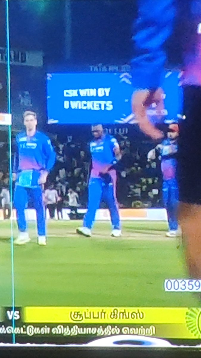 _KarthikMathi_'s tweet photo. @ChennaiIPL won by 8 wicket #DCvCSK https://t.co/y4UVbQist3