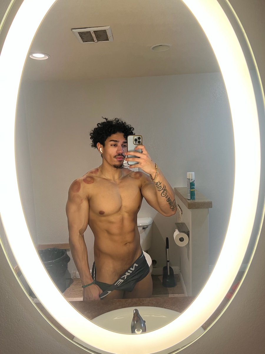 itztyzon's tweet photo. 💦 https://t.co/vLYRmT0Eo9