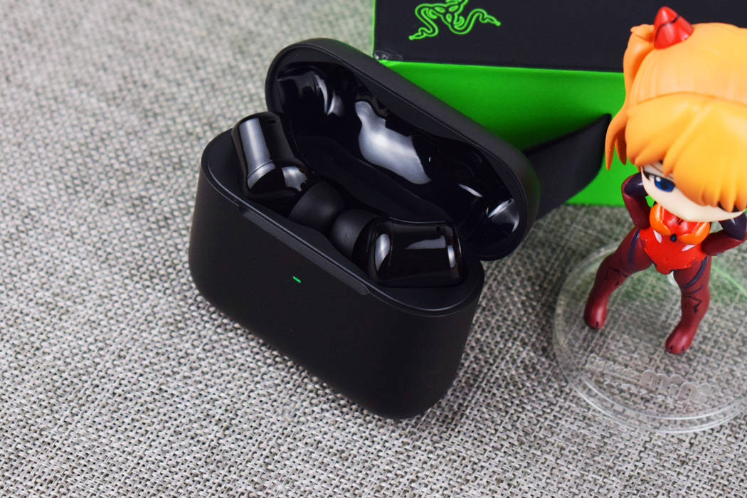 ADuloung's tweet image. Unboxed my new [product type, e.g., wireless earbuds]! Super sleek design, love the [key feature, e.g., noise cancellation]. Perfect for my daily commutes.  #Unboxing #NewGadget