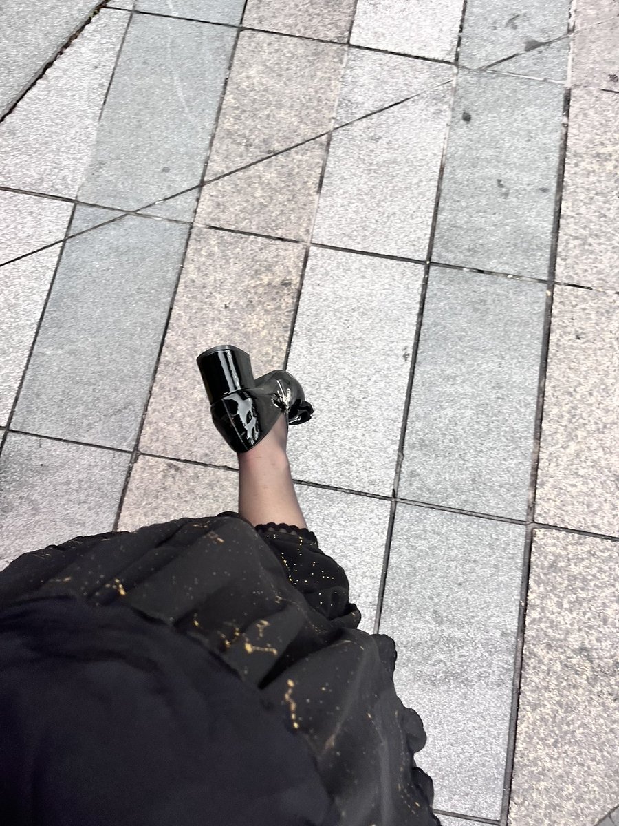 给我安眠药 tweet media