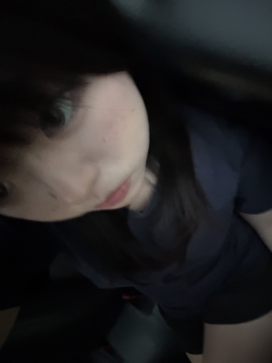 皮膚怎麼看起來很猛 https://t.co/HzQ4IDkuFm