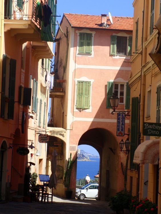 moraimauy's tweet image. Bordighera 
                           Liguria 
                                           #Italia