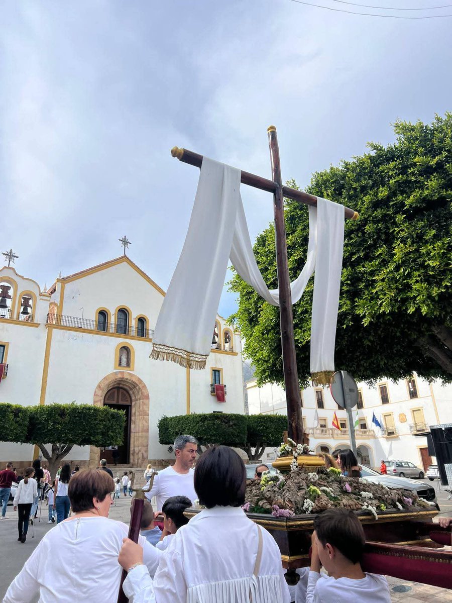 SepulcroSoledad's tweet photo. ⚫🔴 𝗣𝗥𝗢𝗖𝗘𝗦𝗜Ó𝗡 𝗗𝗘 𝗟𝗔 𝗦𝗔𝗡𝗧𝗔 𝗖𝗥𝗨𝗭 

 El Sábado 2 de Mayo, tuvo lugar la Procesión Infantil de la #SantaCruz, organizada por la Cofradía @SepulcroSoledad.

 ¡Muchas gracias a tod@s por participar!

 ¡VIVA LA SANTA CRUZ! ✝️

#ProcesionInfantil #SantaCruz2026 https://t.co/XJ95iORR3u