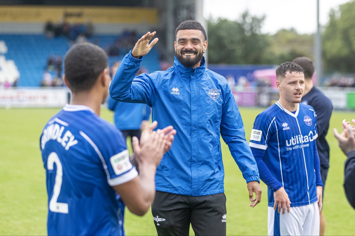 PaulMcCallum45's tweet photo. After leaving the first time I always knew I’d up coming back. 49 goals later and another load of great memories it’s time to say goodbye again. Thank you to everyone at the club for supporting me again, loved it even more this time round. @EastleighFC 💙 https://t.co/7fZQjAys5D
