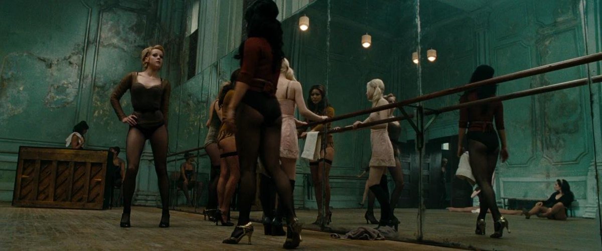 CuartaParedCine's tweet photo. Sucker Punch (2011, Zack Snyder). https://t.co/ROkBQyXE6d