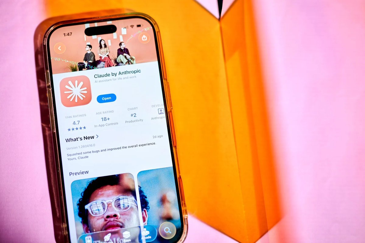 Evan tweet media