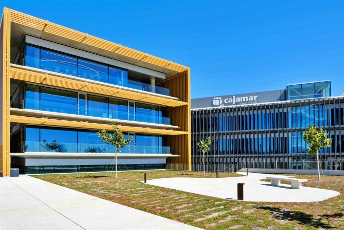 ndealmeria's tweet image. Cajamar consolida su músculo financiero con un beneficio de 97 millones de euros en el arranque del año dlvr.it/TSNhKS #Cajamar #Finanzas #Beneficio