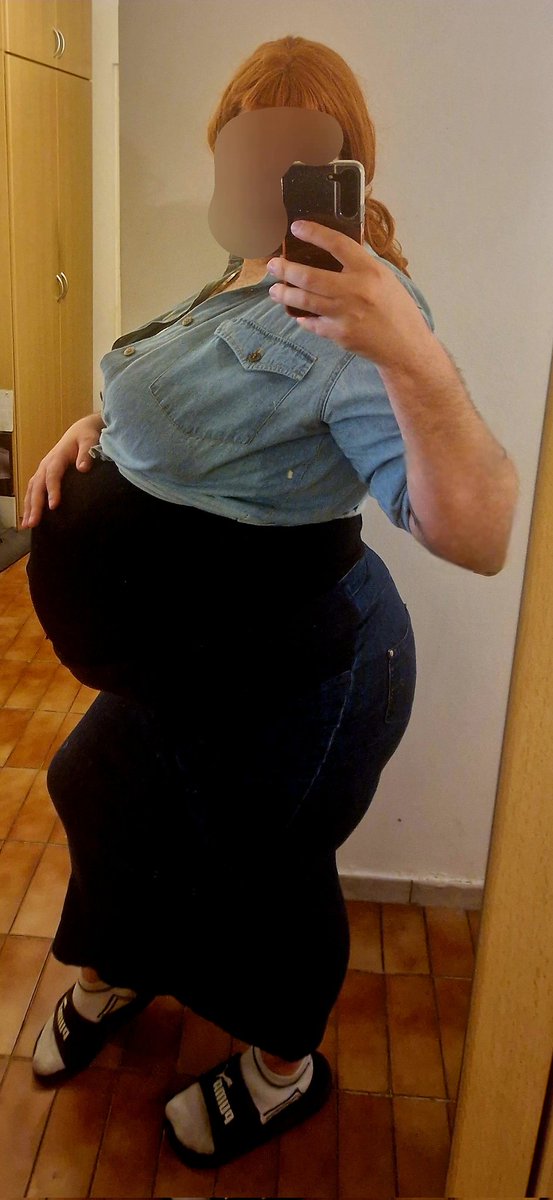 cdprgo's tweet photo. Cleaning like a sexy pregnant suburban mom. This is the start of mayternity.
Have a nice week everyone!
#pregnant #mayternity #belly #suburban #cd https://t.co/GraVO8haia