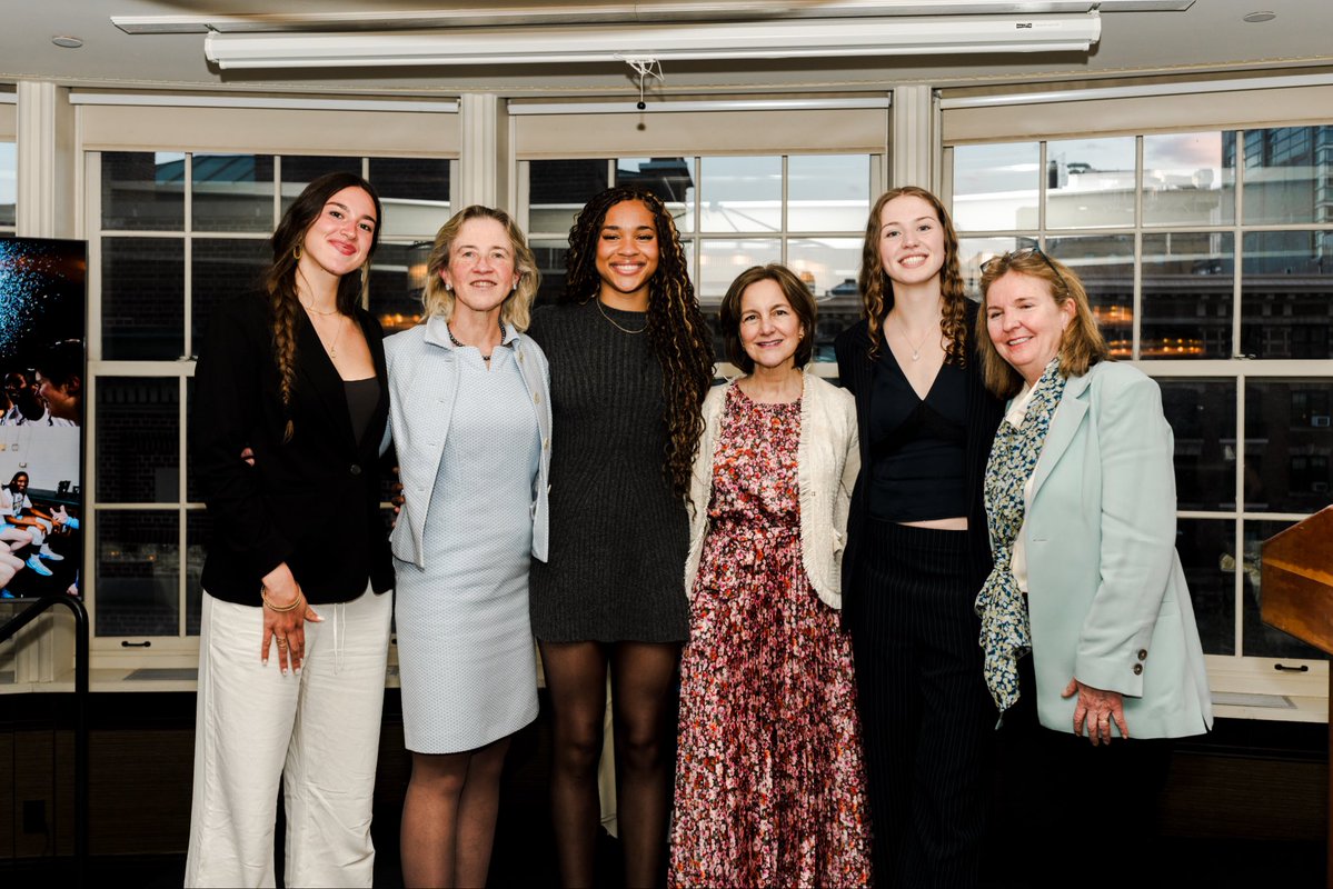 Columbia Women's Basketball tweet media