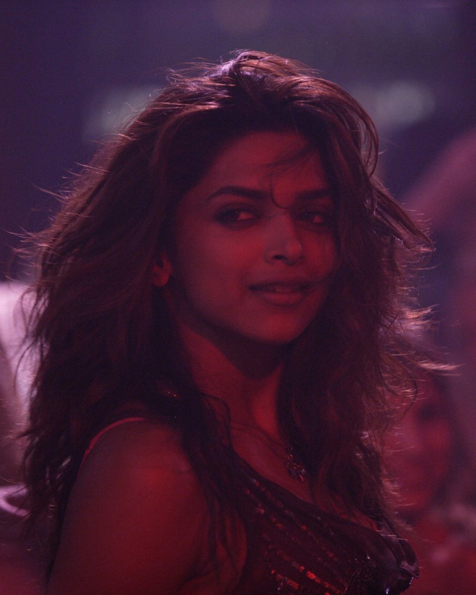 Deepika Padukone FC tweet media