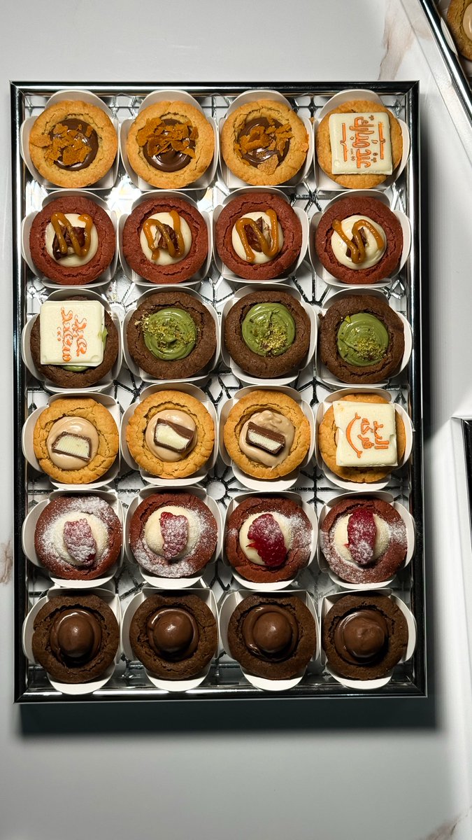 wnexnn's tweet photo. بوكس العيد من بلعة دايماً مُتميز 🤯🤎. https://t.co/mobDqdVDHt
