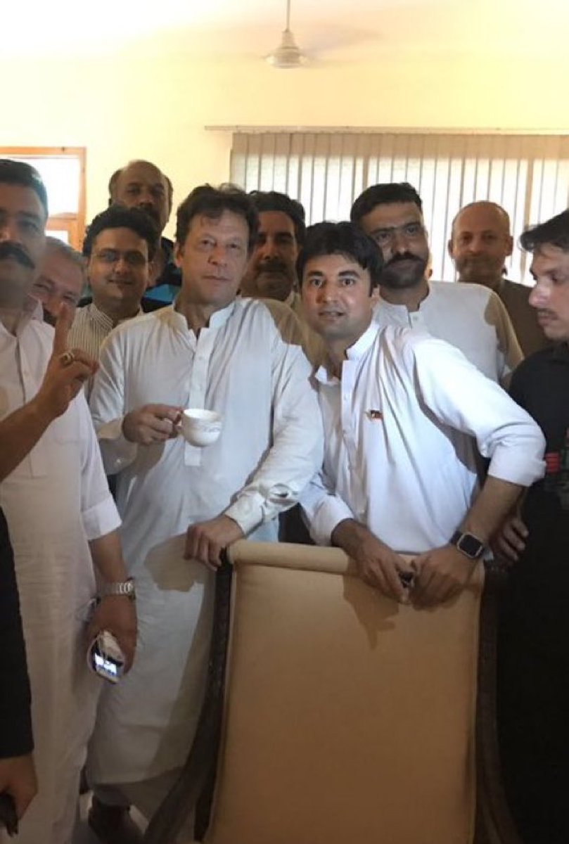 جب بھی عمران خان کی رہائی کی بات آتی ہے تو یہ قیادت عمران خان کی ہدایت کا انتظار شروع کردیتی ہے
مراد سعید