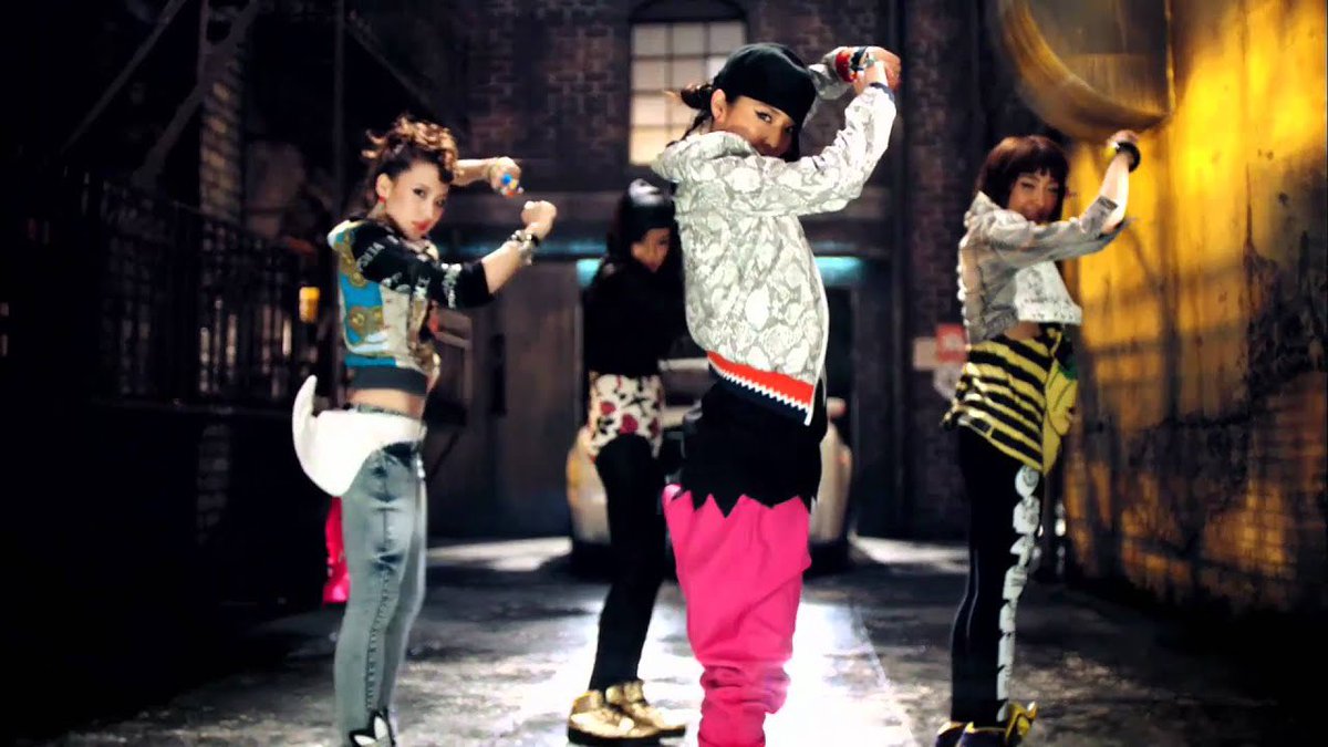 SwordsLazerr's tweet image. 17 years ago today, #2NE1 released their Debut Single ‘#FIRE’.