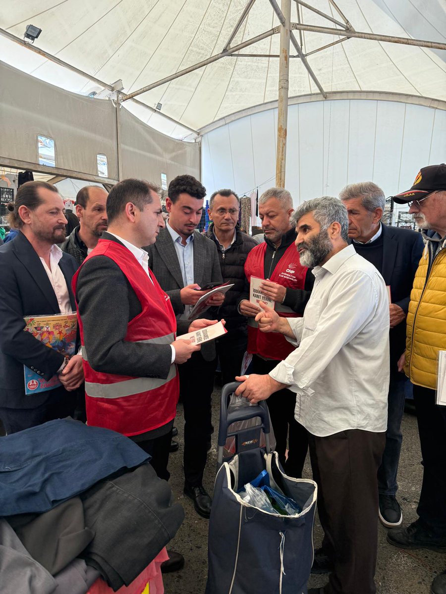 chpeyupsultan's tweet photo. VATANDAŞLARIMIZLA BULUŞMAYA DEVAM EDİYORUZ, TÜRKİYE İÇİN İKTİDARA YÜRÜYORUZ
Genel Başkanımız Özgür Özel'in Çağrısıyla Sahada Vatandaşlarımızla Bir Aradayız

📍 Silahtarağa Mahallesi Salı Pazarı

@herkesicinCHP @CHP_istanbulil https://t.co/YJoxgcNFo1