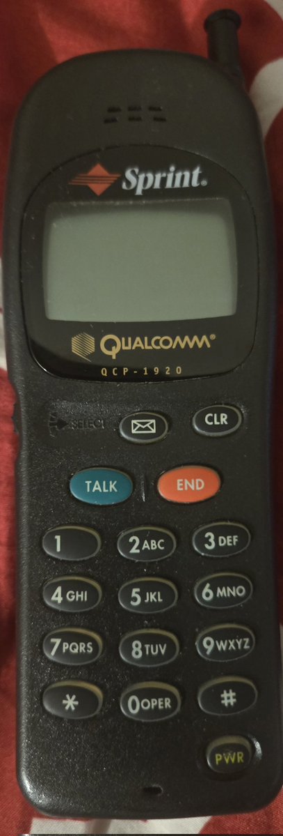 SaltineMMEH's tweet image. Cleaning up and look what I found. Late 90s/Early 2000s phone. These indestructible beasts.

#90s #2000s #CellPhones #nostalgia