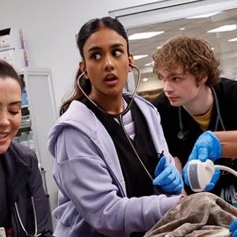 lilacmeds's tweet photo. when  you  use  the  stethoscope  that  makes  you  serve  face https://t.co/q6NyetXmMW
