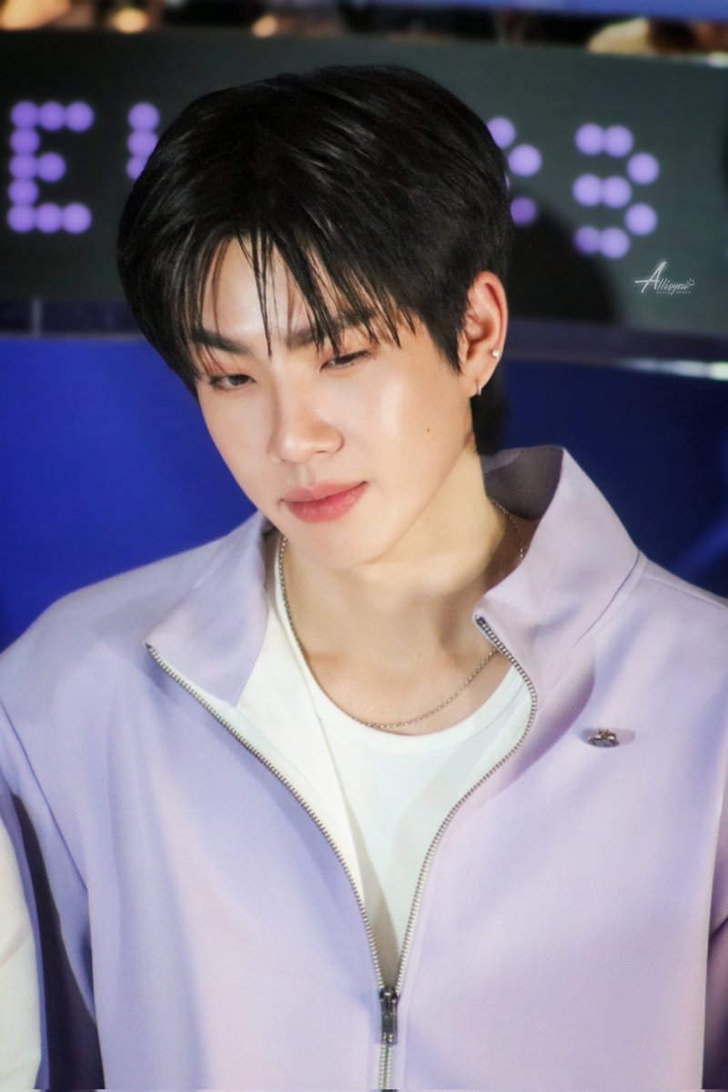หล่อออ​ออออ​มากกกก  หล่อแบบไม่ขอห้ามใจ💓🫠🫠​

OFFGUN BRIGHT UNLOCKED

#MelabodyxOffGun
#OffJumpol​ #ออฟจุมพล​
— #AllsPhoto​ —