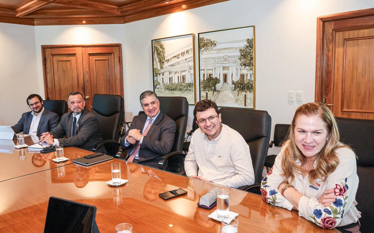 Ministerio de Economía y Finanzas - Paraguay tweet media