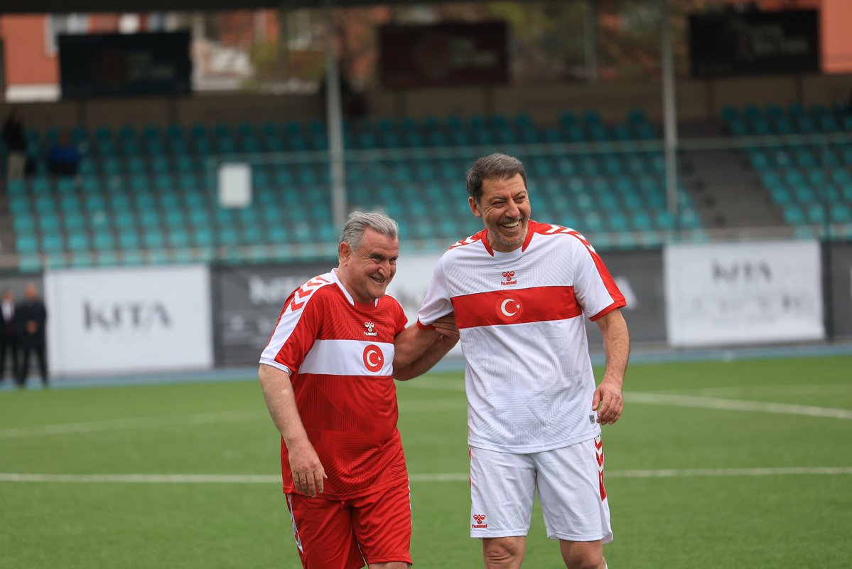 Dr. Osman Aşkın Bak tweet media