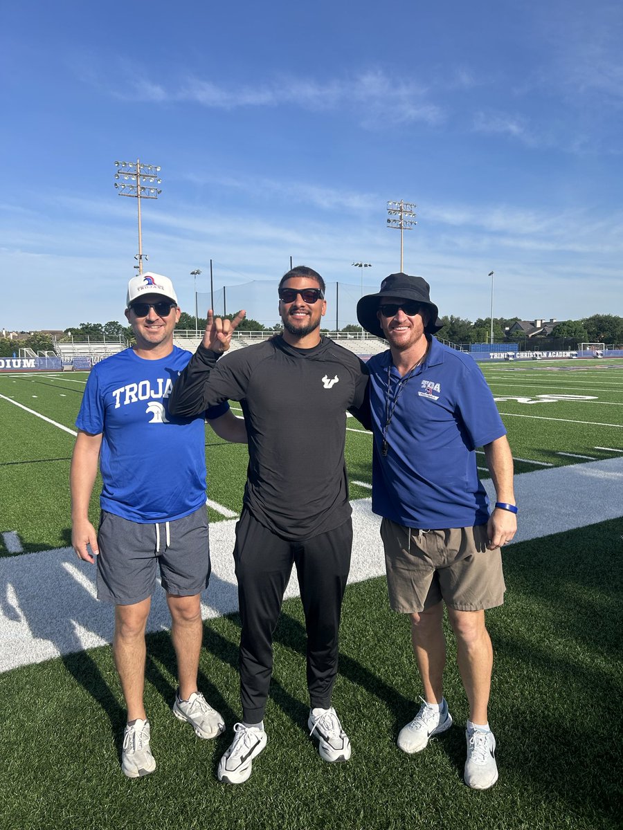 GregJohnston67's tweet photo. We want to thank Coach @M_White03 and @USFFootball for stopping by @TCAAddisonFB to learn more about our outstanding student athletes. Go Trojans @TreyHaverty @ColbyCameronTCA https://t.co/wrTYho74jt
