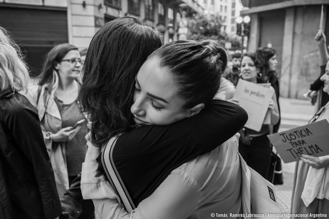La Justicia brasileña rechazó los recursos presentados por la defensa de Darthés y reafirmó su condena a 6 años de prisión por violencia sexual contra Thelma Fardin. El fallo constituye un nuevo paso decisivo en un proceso histórico y envía un mensaje claro: la violencia sexual