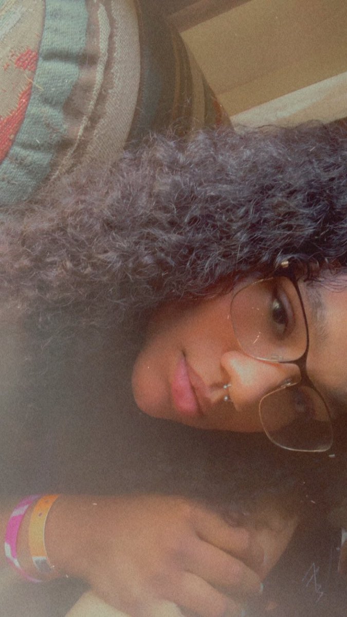 NaomiTheModel's tweet photo. Sitting pretty like a bad bitch🥰😘😊 https://t.co/DUGi6WZBIg