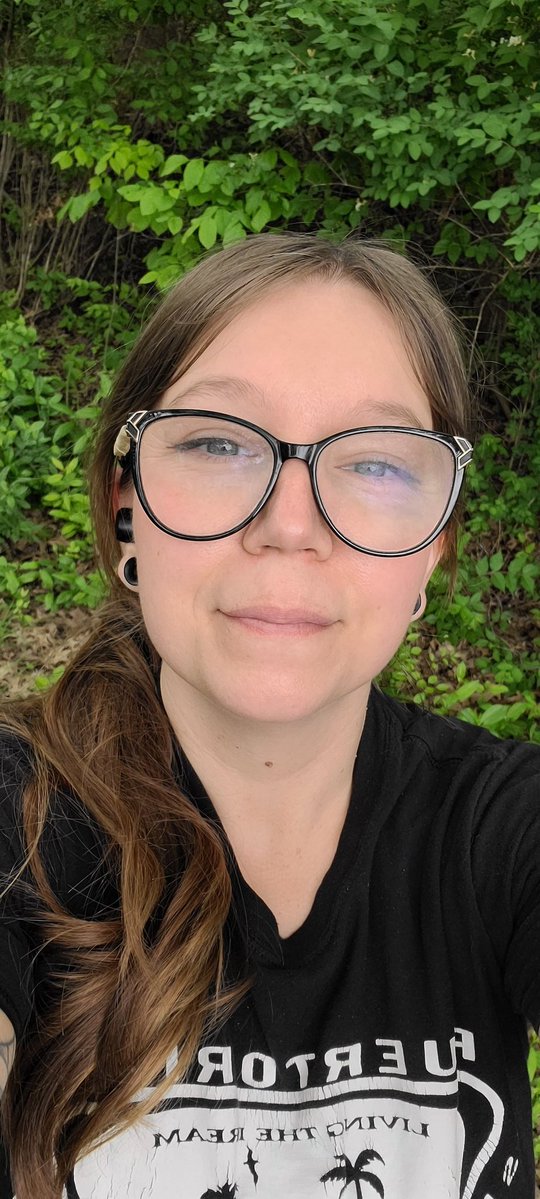 JessTheMess tweet media