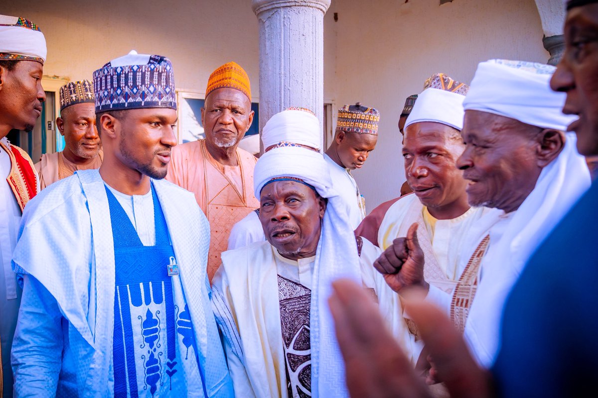 YusufMBuhari's tweet photo. I recently had the privilege of meeting with key stakeholders across the Daura, Sandamu and Mai’adua constituency, including members of the business community, traditional leaders as well as youth and women representatives. https://t.co/kUvegiUmGy