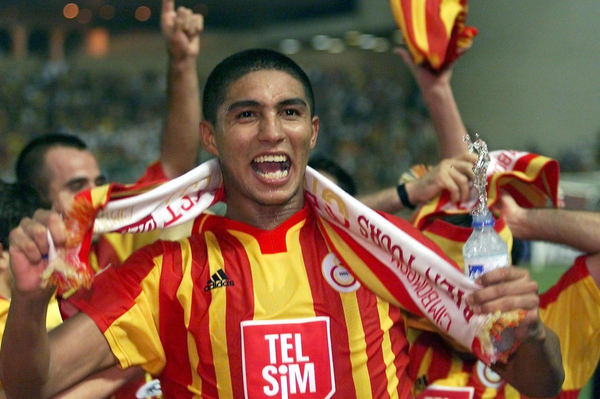 90s Football tweet media