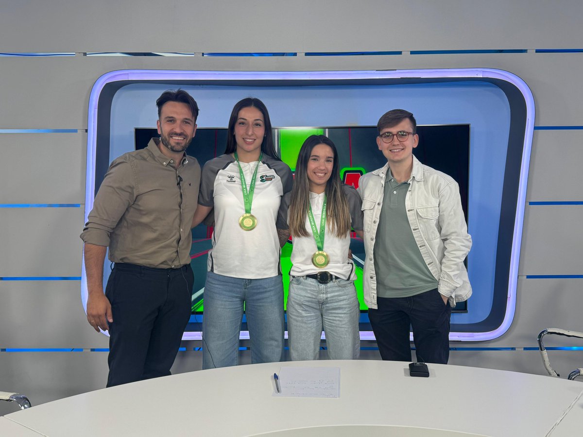 Club Voleibol Esquimo🏐💚 tweet media