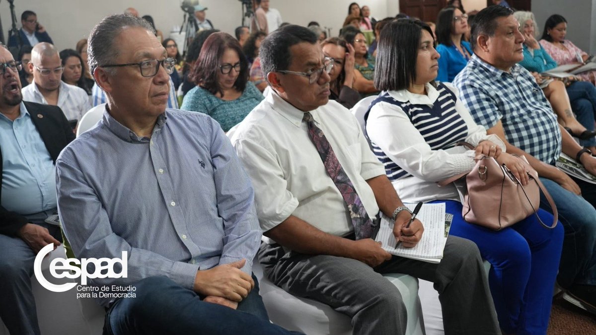 CESPAD_HONDURAS's tweet photo. Hoy presentamos el informe especial titulado: “A 100 días del gobierno de Nasry Asfura: preocupaciones y demandas del CESPAD”.
Para conocer más detalles del informe visita este enlace:
https://t.co/ZJ5q7wYdVf
#CESPAD #Honduras https://t.co/gmQzqJkFmC