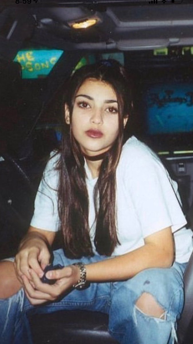 sadnesscons's tweet photo. @ykslyy @lilfloo This is her when she was younger. She’s been pretty https://t.co/OtyU1GPLZe