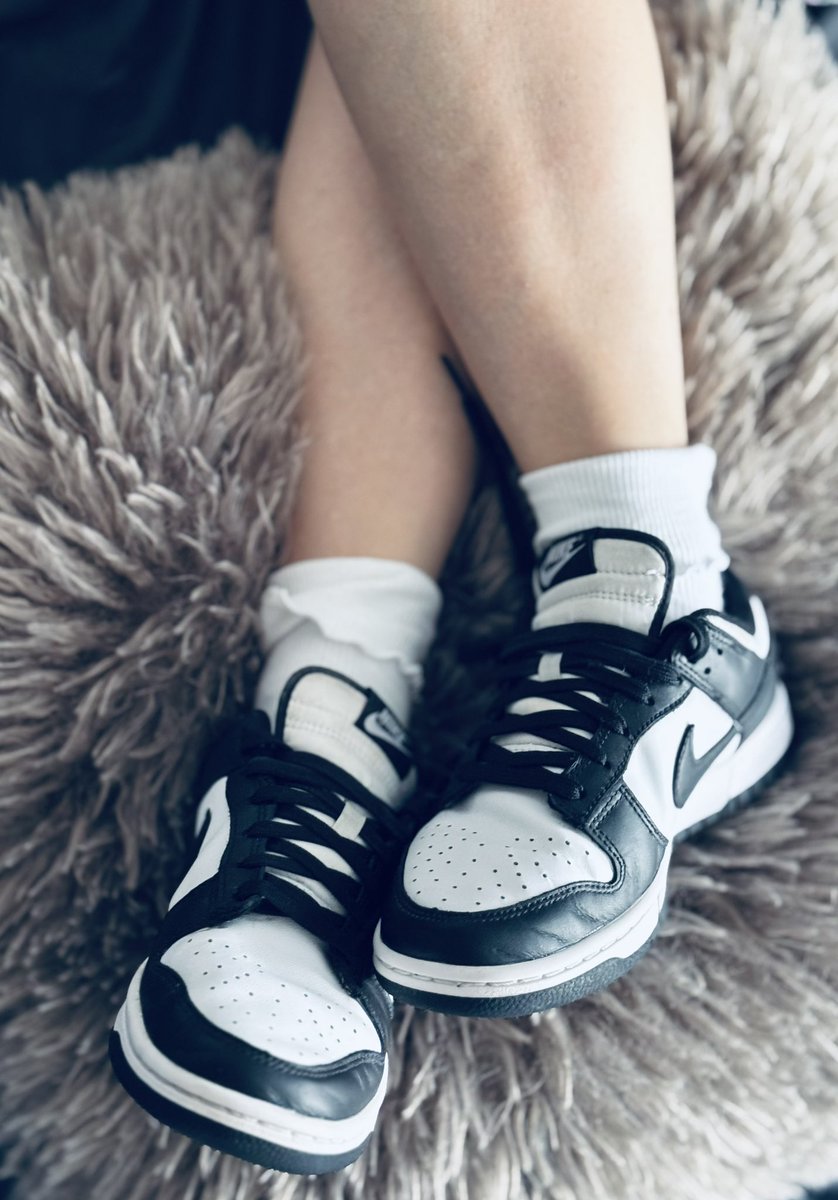 Amelie 🇬🇧🦶🧦 tweet media