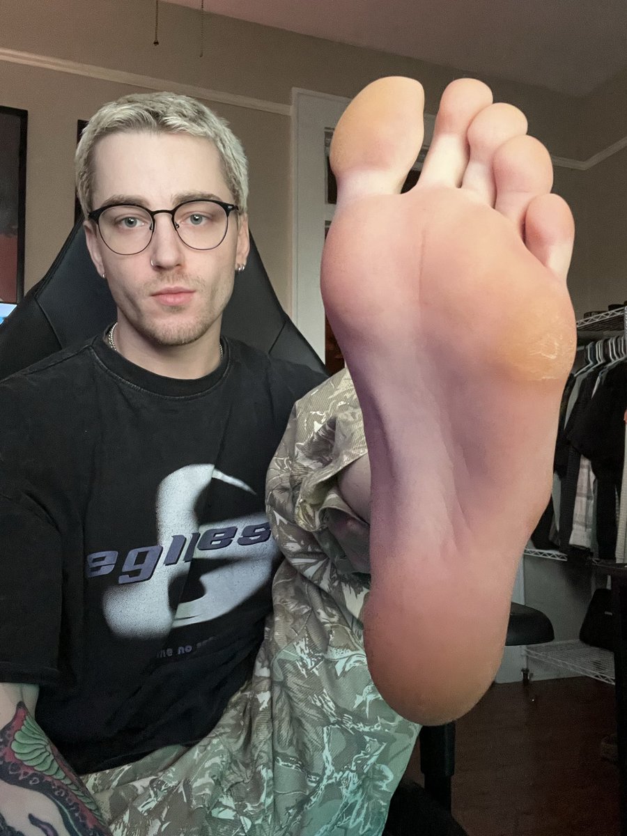Anthony tweet media
