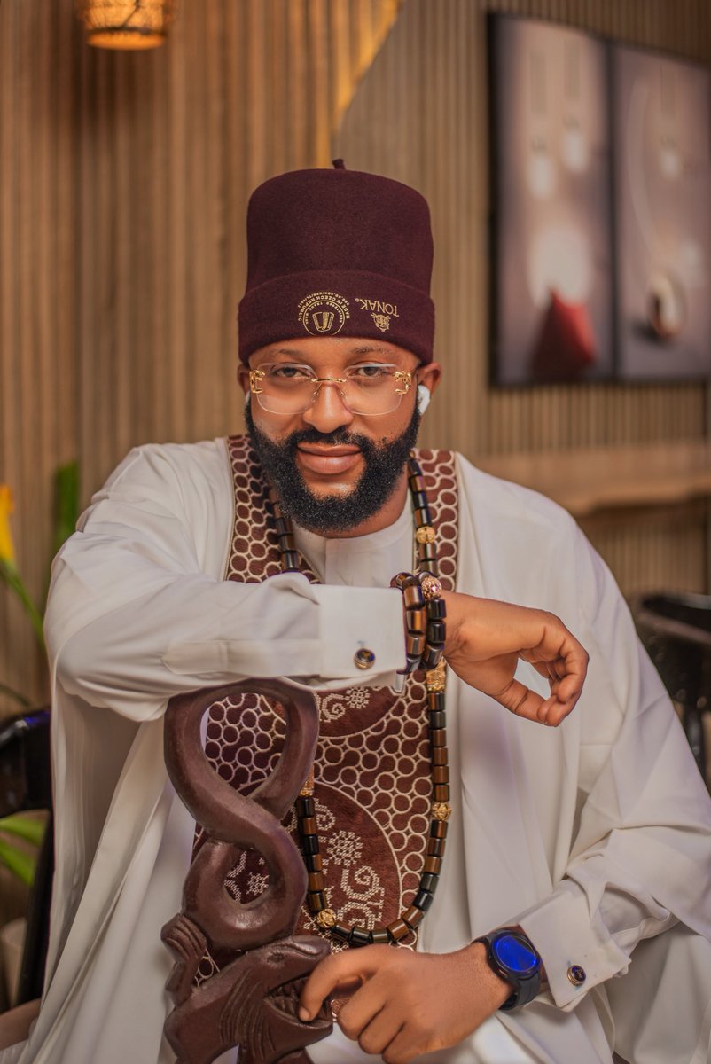Today I have FORTY FIVE reasons to be thankful to God for the gift of another year 
I am robust and splendid by the Grace of God who have imbued in me with divine wisdom and FORTIFIED by the Holy Spirit. 
I am ever joyous and ever grateful to God Almighty for everything 
I am