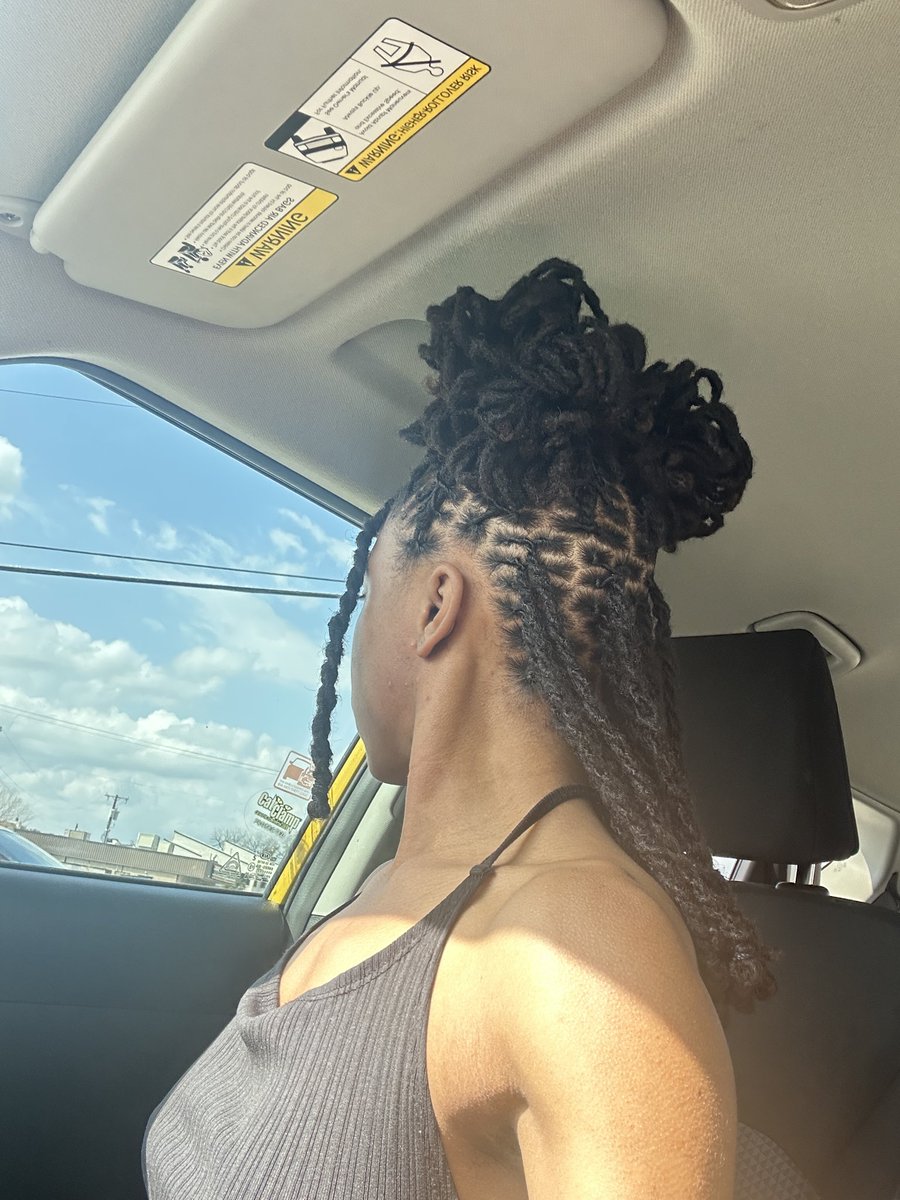 mslglee's tweet photo. For #locs inspo🙂‍↕️💖 https://t.co/RtqbJhnpcB