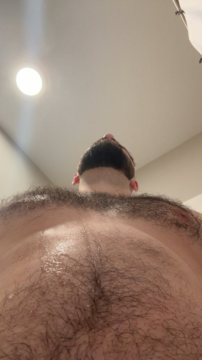 Roman_Wayne_'s tweet photo. I went to the gym 
#gay #chest #hairy https://t.co/OVg3yqGumc