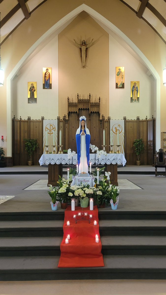 frjohnlemire's tweet photo. During this Marian month, the Cathedral Legion of Mary hosted a communal recitation of the rosary this evening at St. Anthony's Cathedral. It was great to see parishioners from both Parishes come out to pray this beautiful Marian devotion with the Legion of Mary. https://t.co/MvtK0yICcD