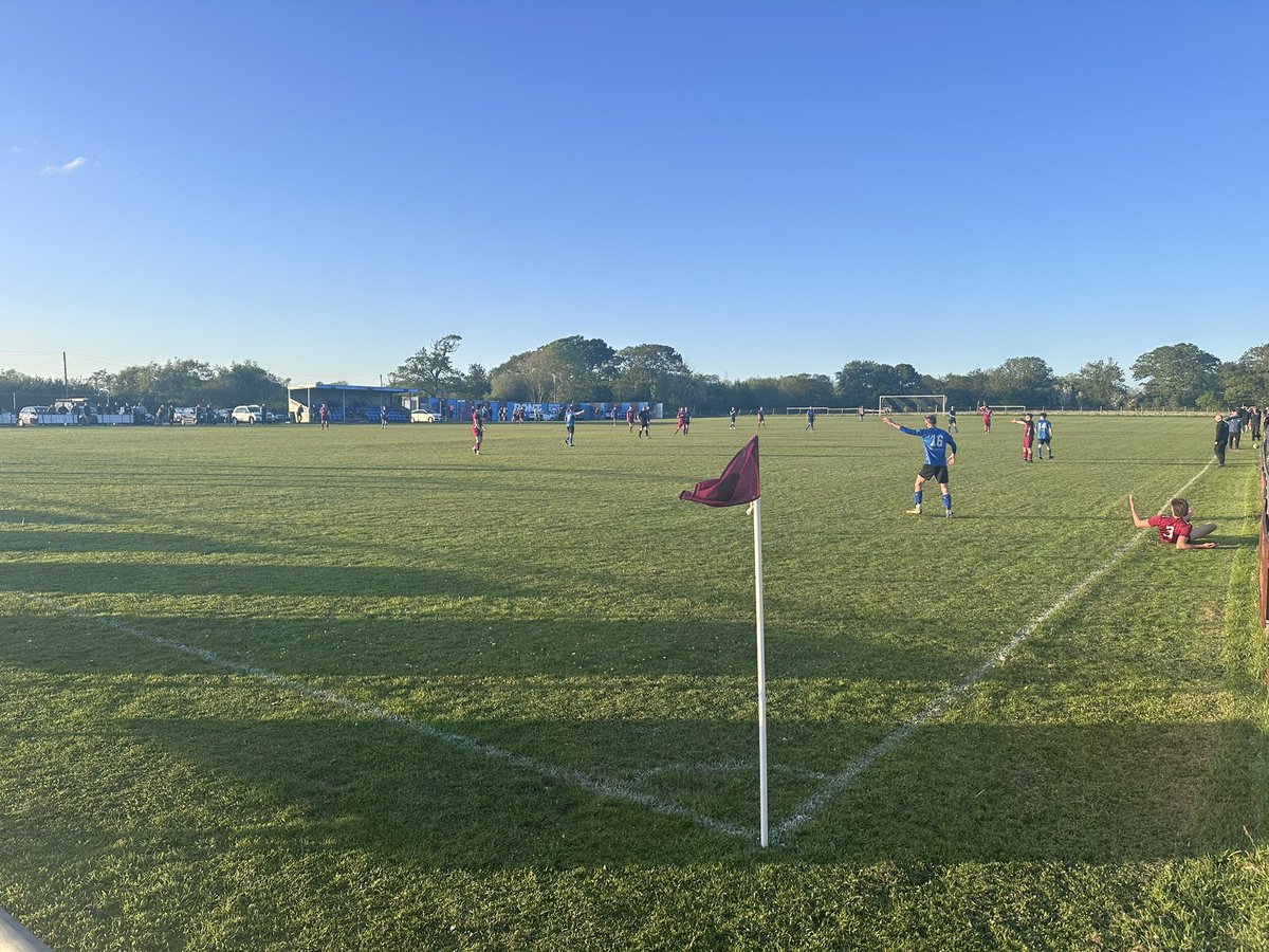 stathopper21's tweet photo. Game 143 of 25/26
Ground 659
A first foray into the North Wales Coastal West League with a lovely ground at @BontnewyddCPD. Definitely helps the sun being out and making it a nice evening! #groundhop #groundhopping https://t.co/A8or6rvLhj