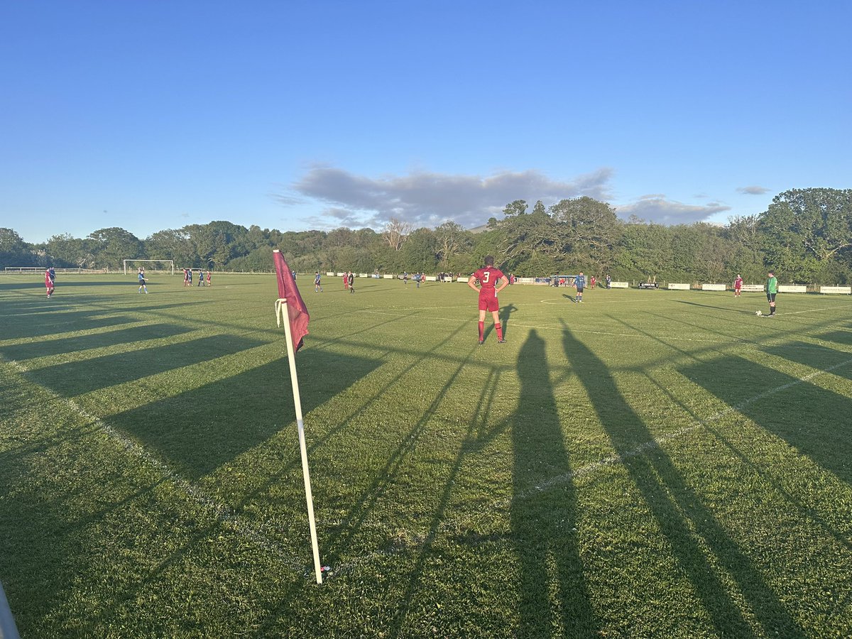 stathopper21's tweet photo. Game 143 of 25/26
Ground 659
A first foray into the North Wales Coastal West League with a lovely ground at @BontnewyddCPD. Definitely helps the sun being out and making it a nice evening! #groundhop #groundhopping https://t.co/A8or6rvLhj