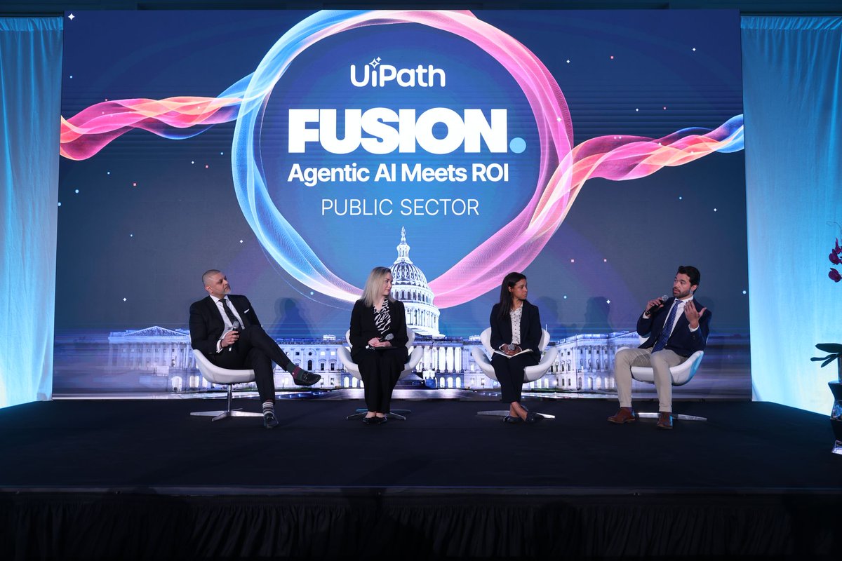 UiPath tweet media